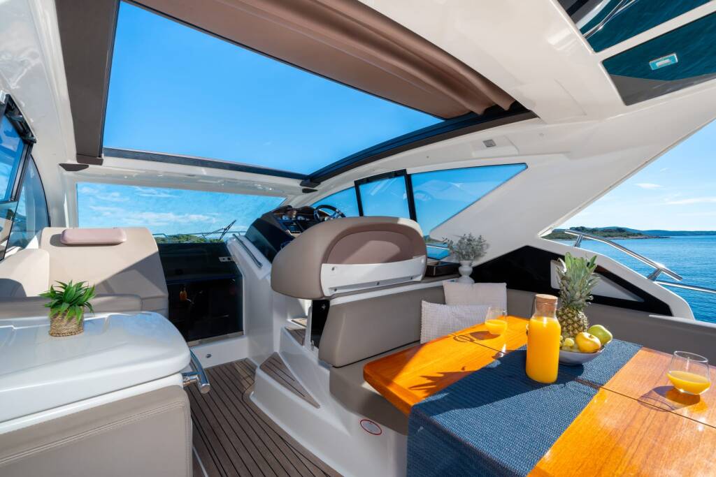 Cranchi M44 HT Brown Sugar