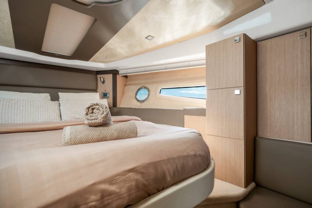 Cranchi M44 HT Brown Sugar