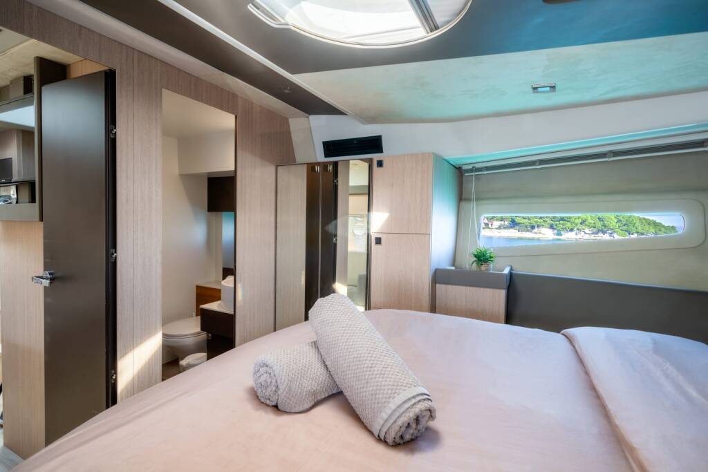 Cranchi M44 HT Brown Sugar