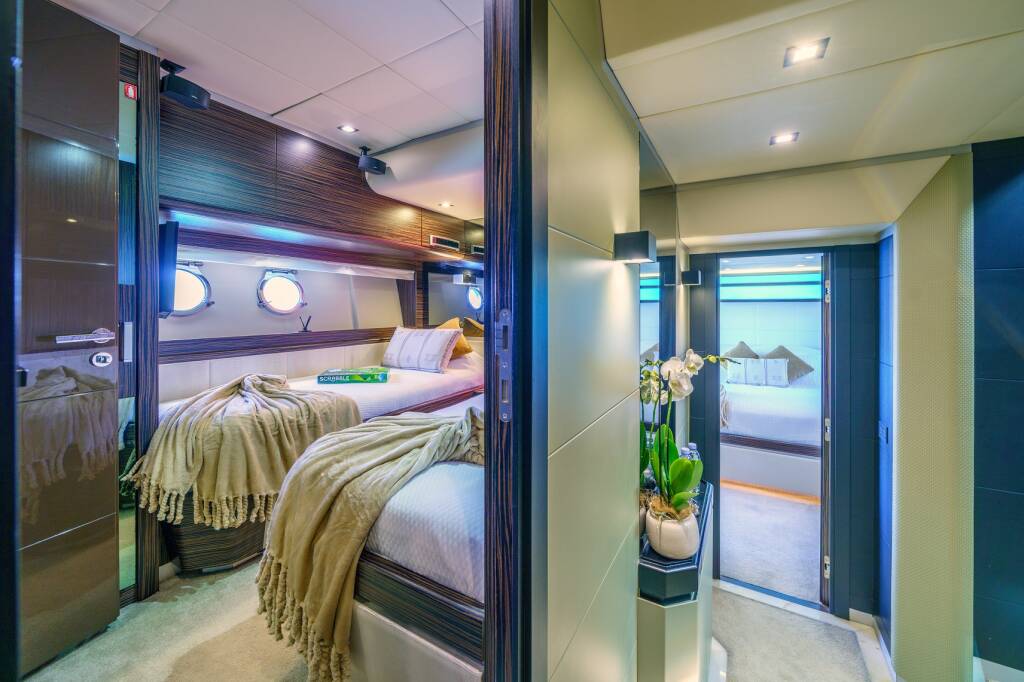 Dominator 780S Deluxe Dalia