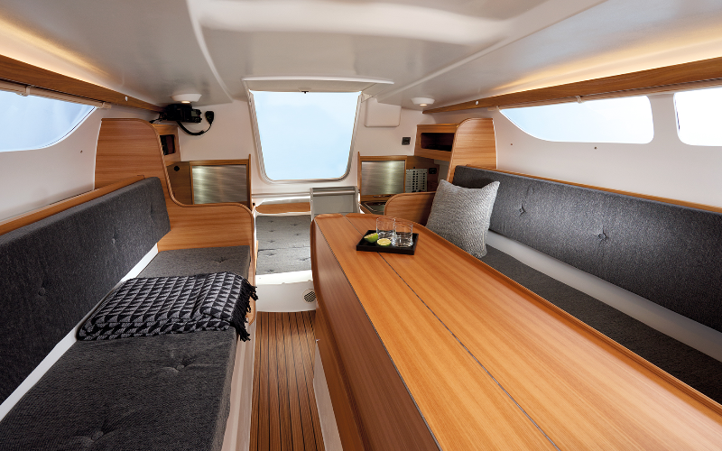 Trimaran Dragonfly 28 Kalmos