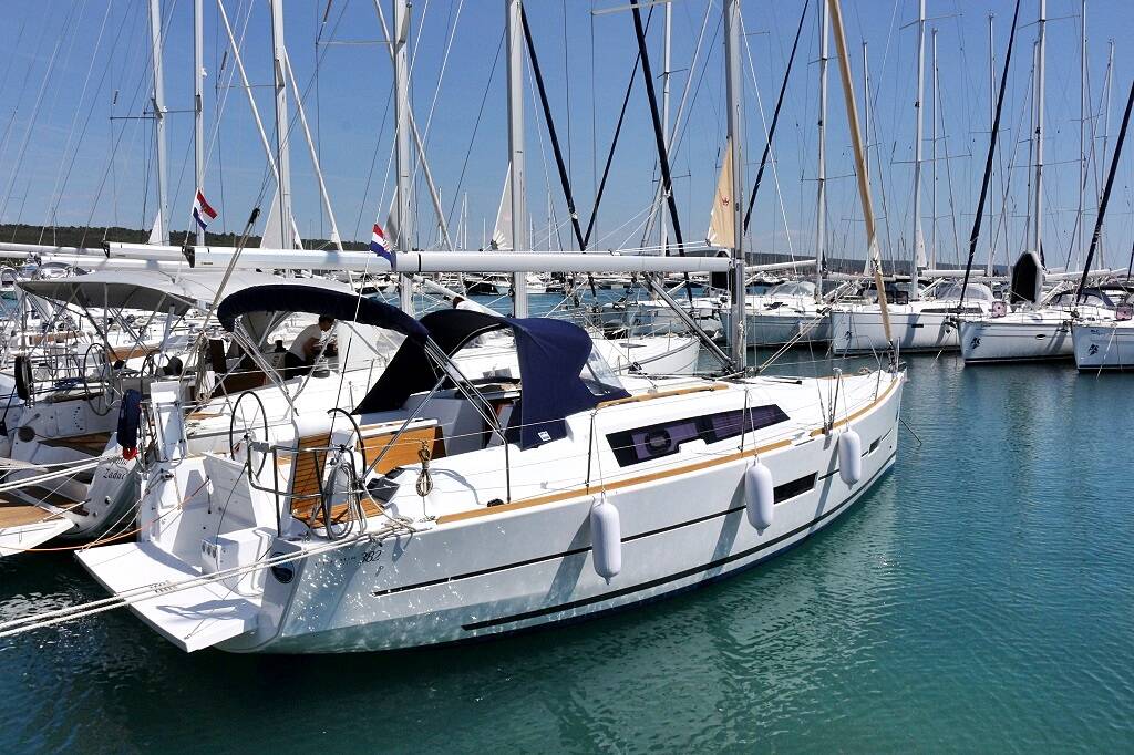 Segelyacht Dufour 382 GL Thelma