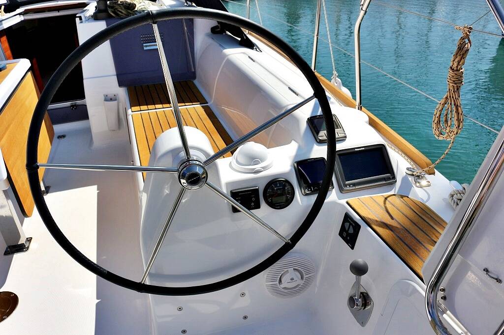 Segelyacht Dufour 382 GL Thelma
