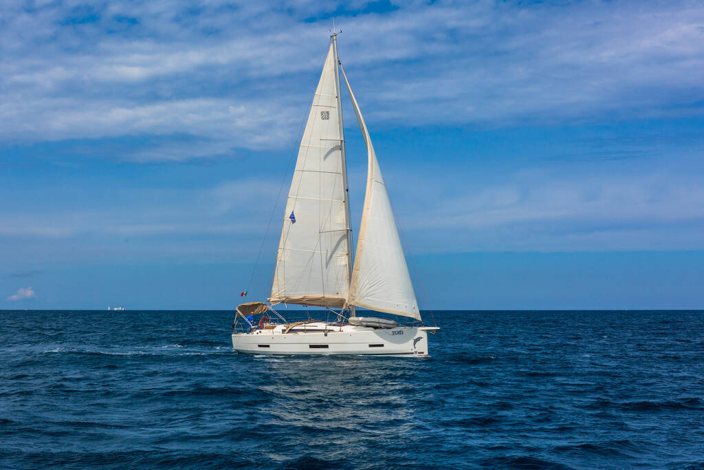 Dufour 390 GL Sympathy Planet