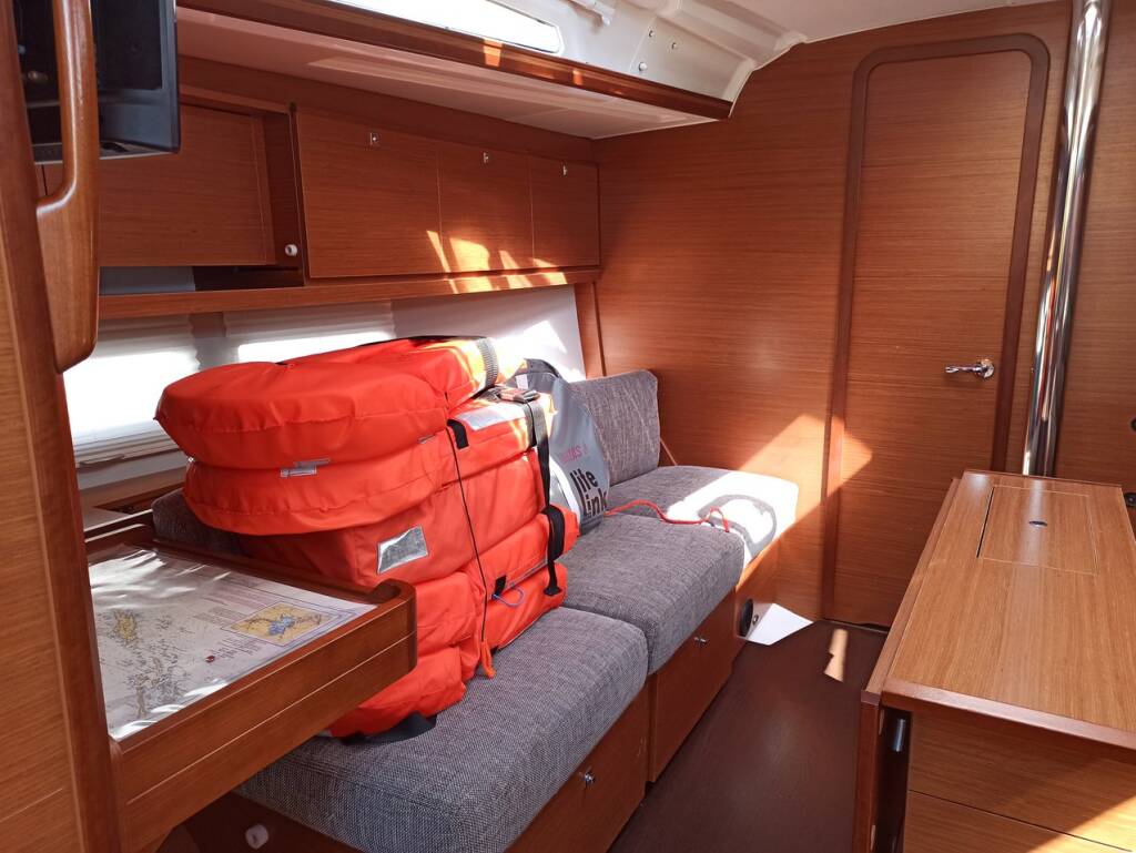 Segelyacht Dufour 390 GL Esko (ex Manca)