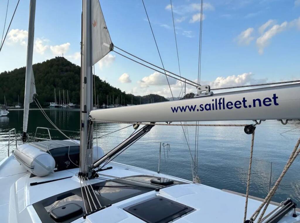 Dufour 390 GL Sail Corvus