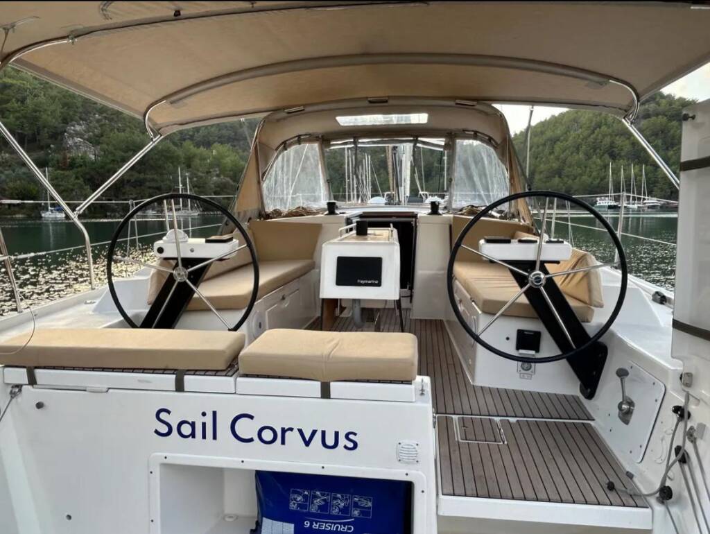 Dufour 390 GL Sail Corvus
