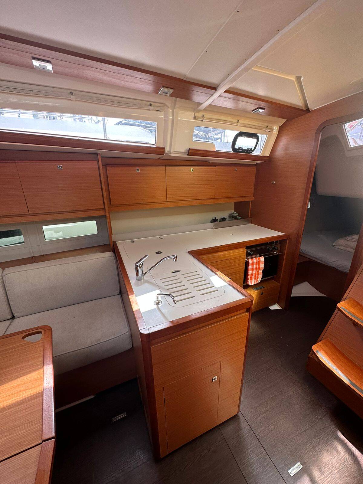 Segelyacht Dufour 390 CLASS