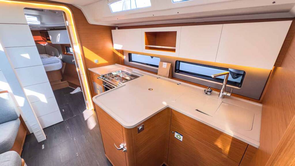 Sailing yacht Dufour 41 Performance Nine to five