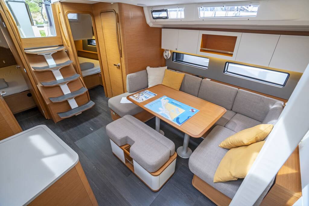 Dufour 41 First Song