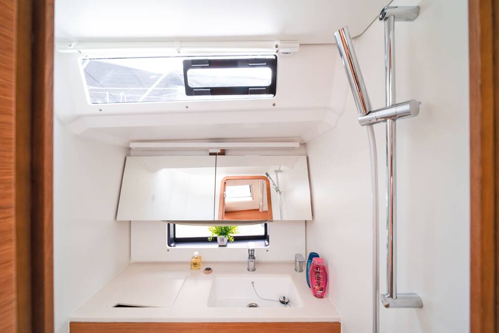 Dufour 41 First Song