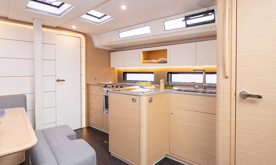 Sailing yacht Dufour 41 