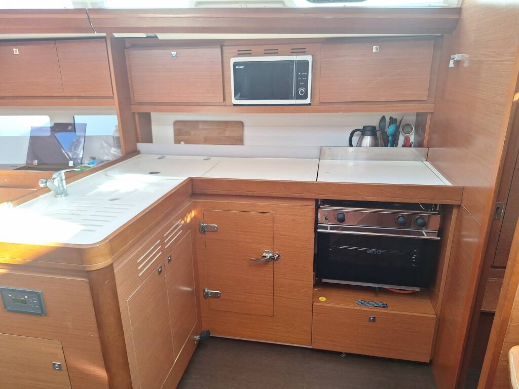 Dufour 412 GL Rose De Mer