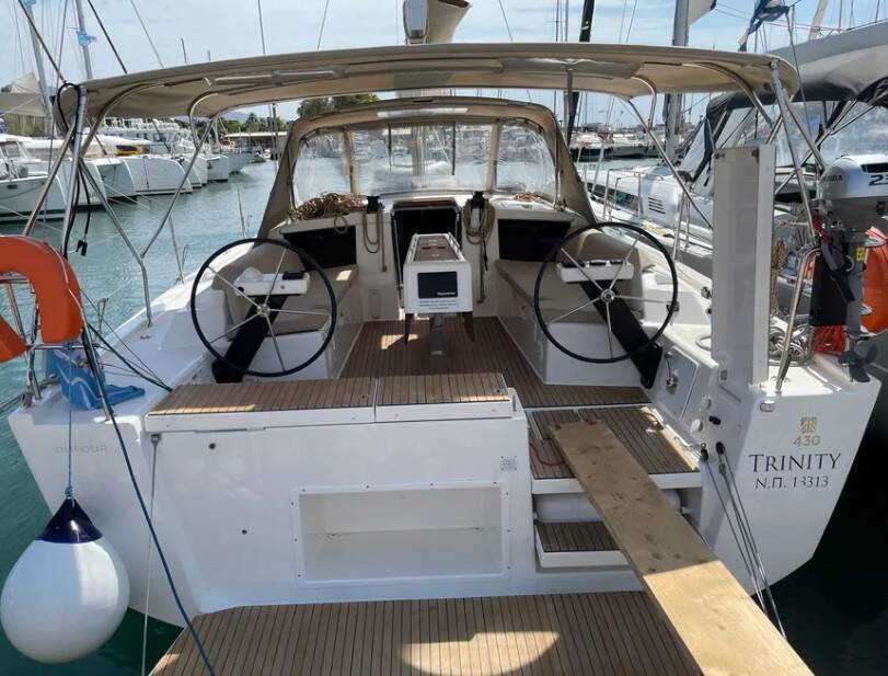 Dufour 430 GL Trinity