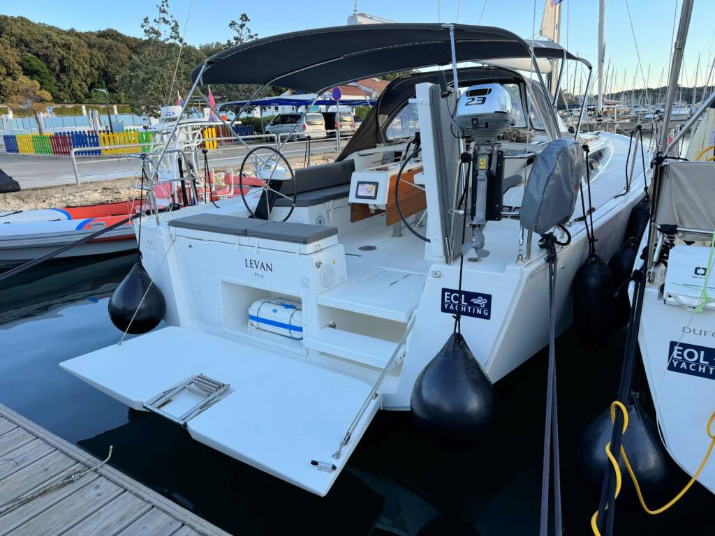 Segelyacht Dufour 430 GL Levan