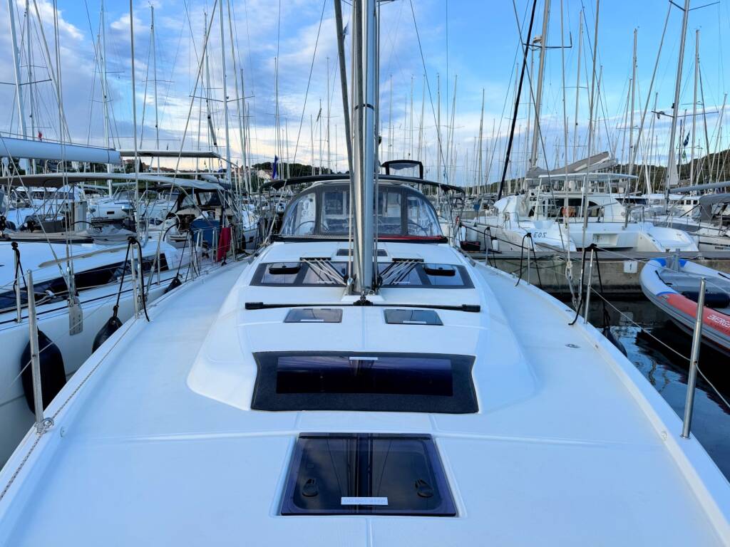 Segelyacht Dufour 430 GL Levan