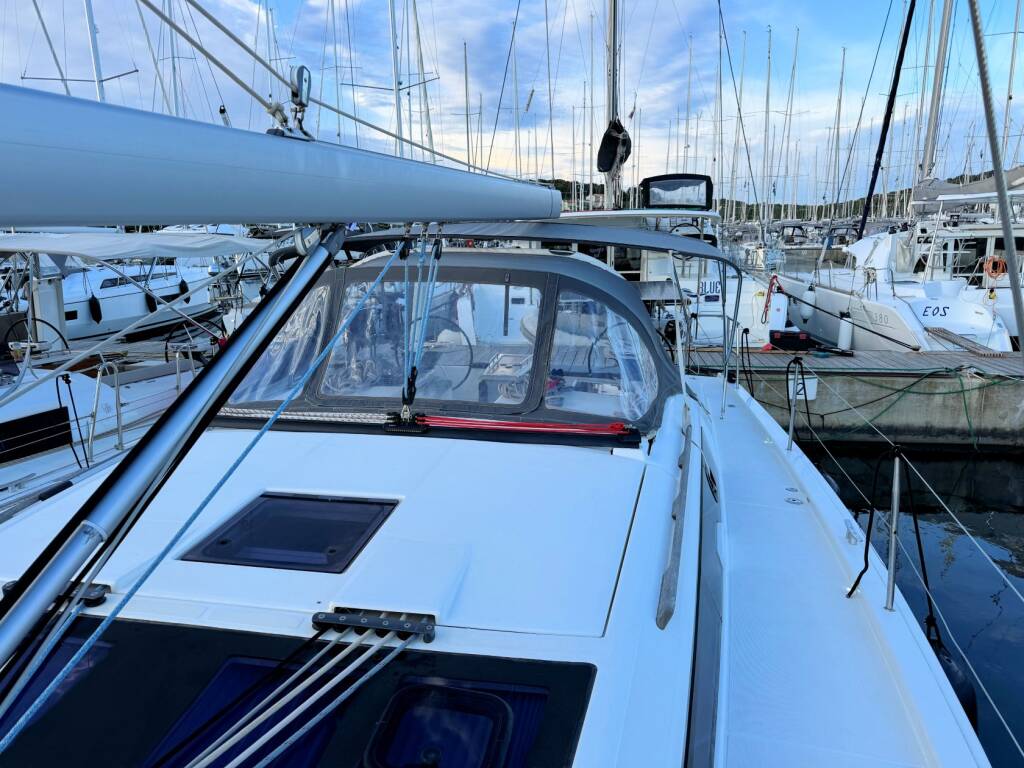 Segelyacht Dufour 430 GL Levan