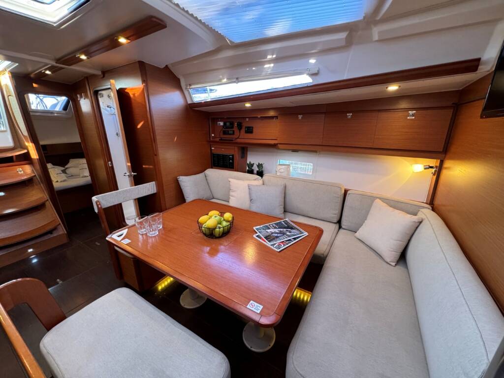 Segelyacht Dufour 430 GL Levan