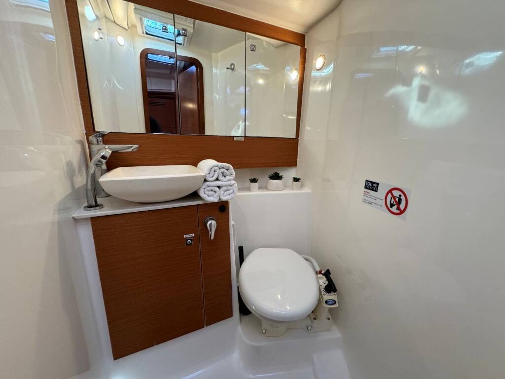 Segelyacht Dufour 430 GL Levan