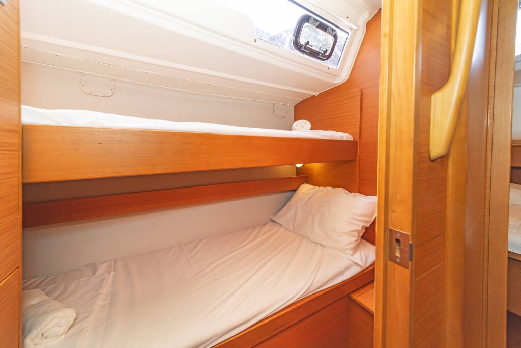 Segelyacht Dufour 430 Hierax