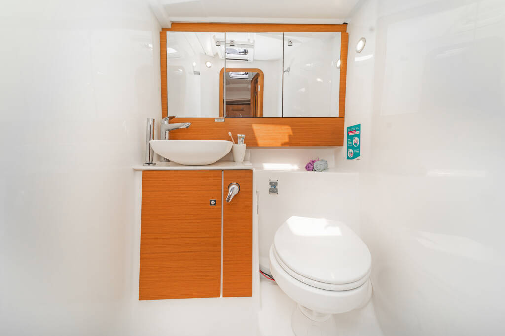 Segelyacht Dufour 430 Hierax