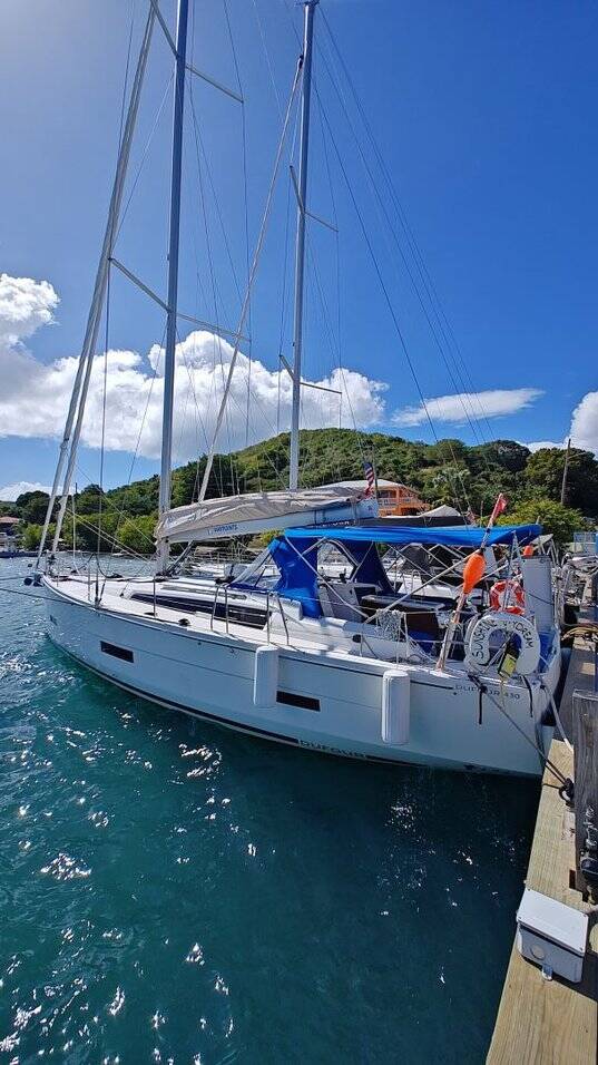 Dufour 430 Sunshine Daydream