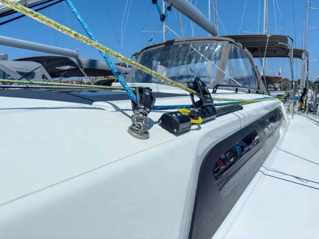 Sailing yacht Dufour 44 Alkor