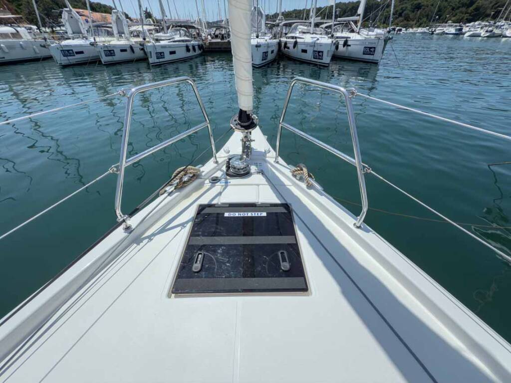 Sailing yacht Dufour 44 Alkor