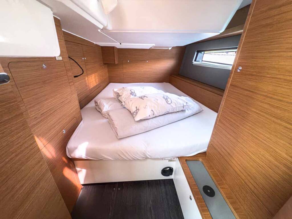 Sailing yacht Dufour 44 Alkor