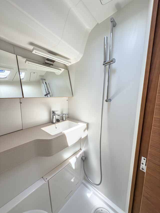 Sailing yacht Dufour 44 Alkor
