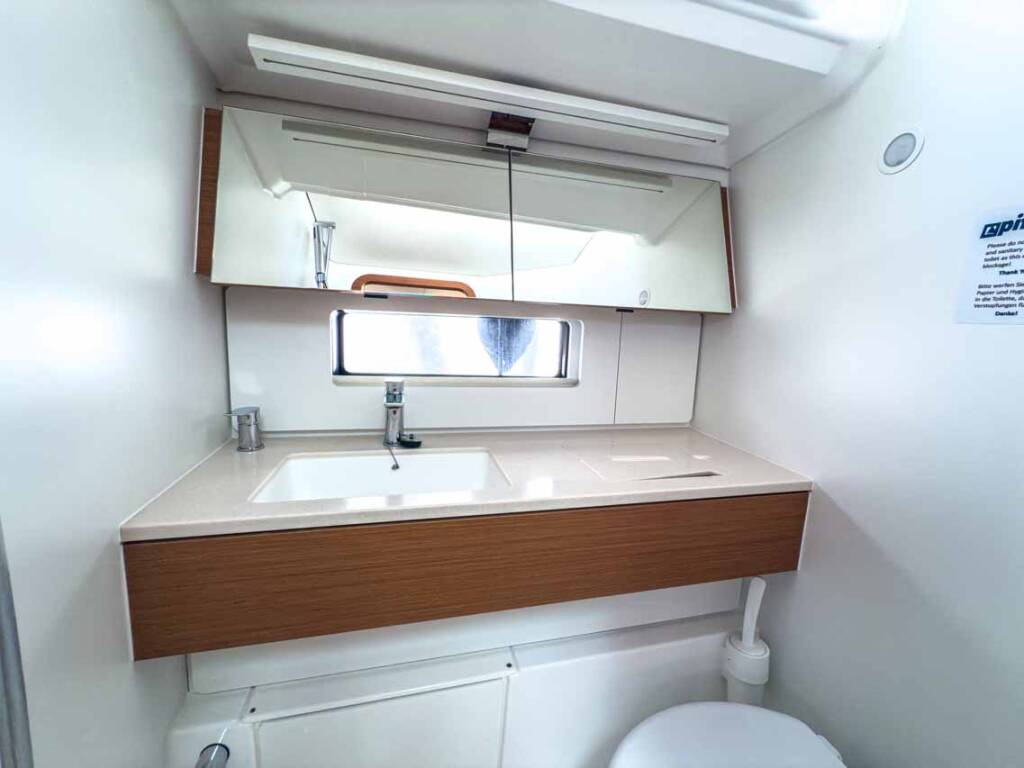 Sailing yacht Dufour 44 Alkor