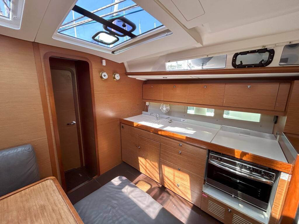 Dufour 460 GL Good Luck