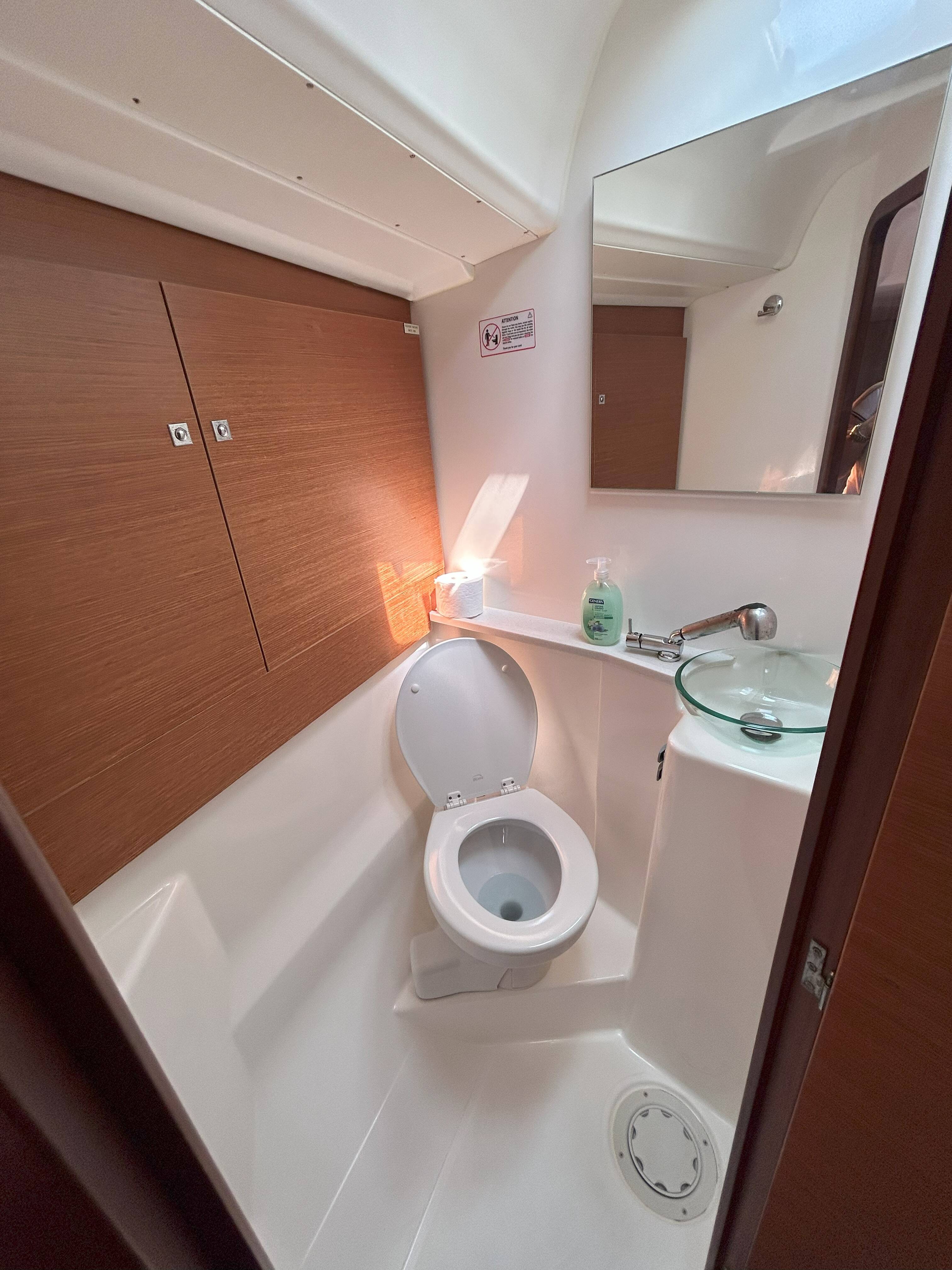 Dufour 460 GL Good Luck