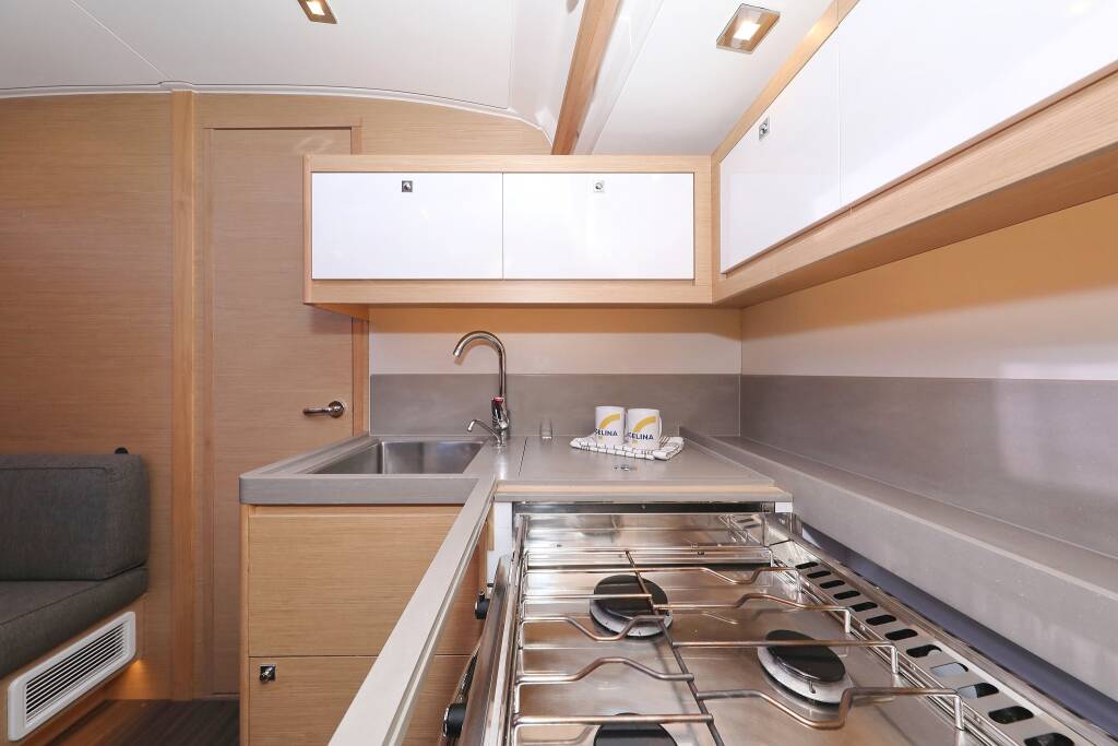 Dufour 470 Shooting Star