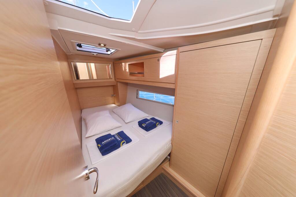 Dufour 470 Shooting Star