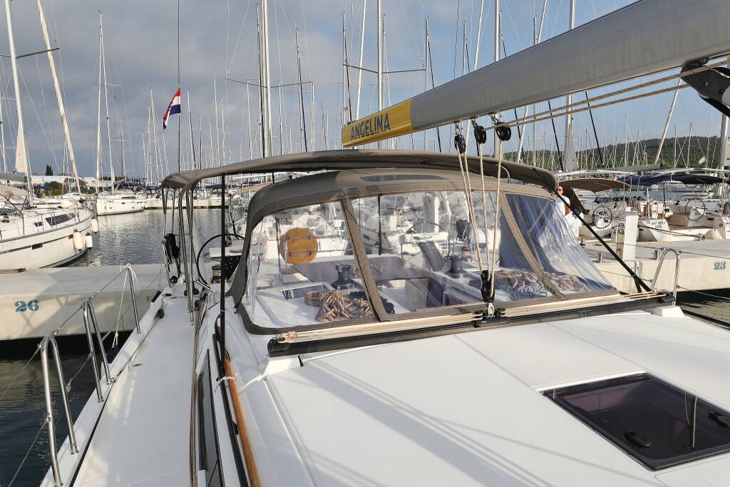 Dufour 470 Luna