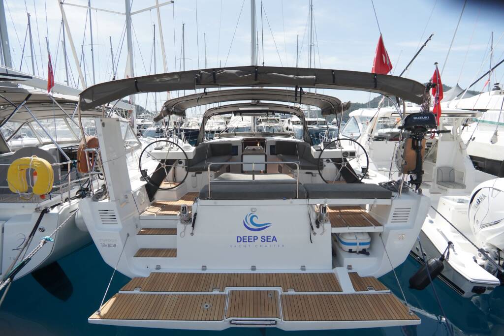 Segelyacht Dufour 470 Robin