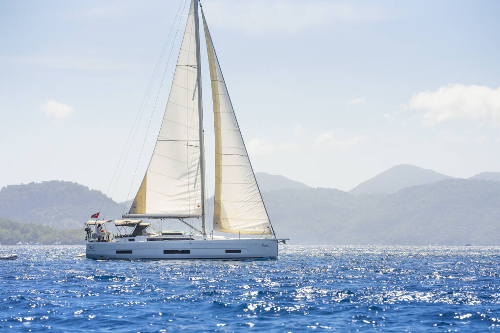 Segelyacht Dufour 470 Robin