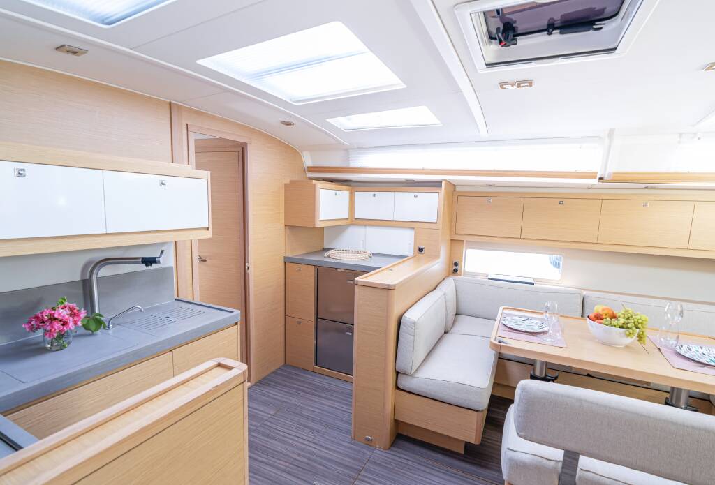 Segelyacht Dufour 470 Robin