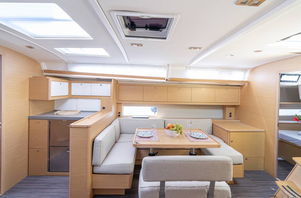 Segelyacht Dufour 470 Robin