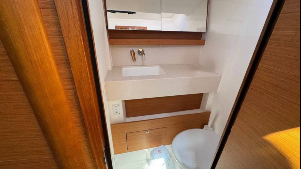 Dufour 470 Bedda Matri