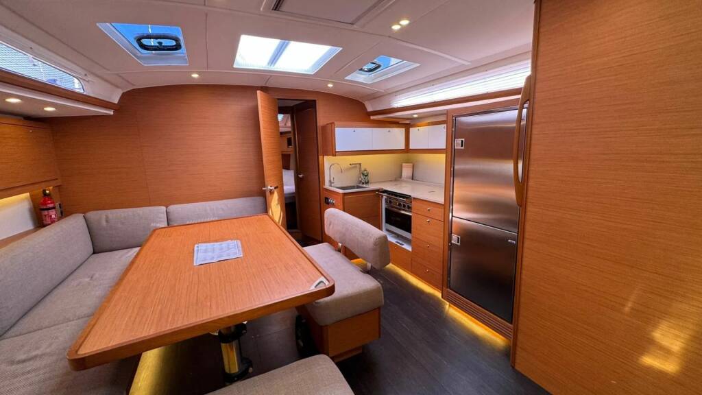 Dufour 470 Bedda Matri