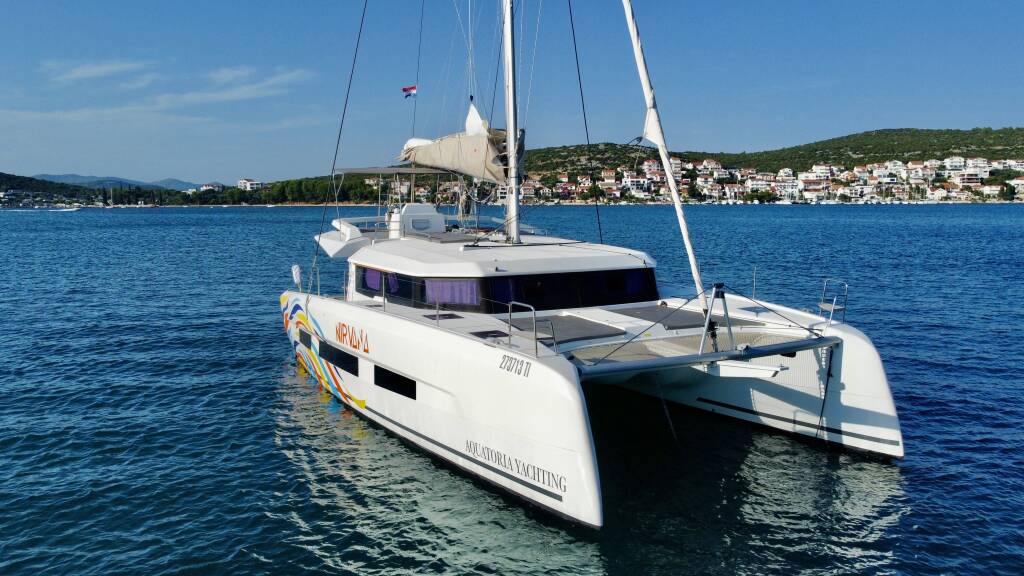 Katamaran Dufour 48 Catamaran Nirvana