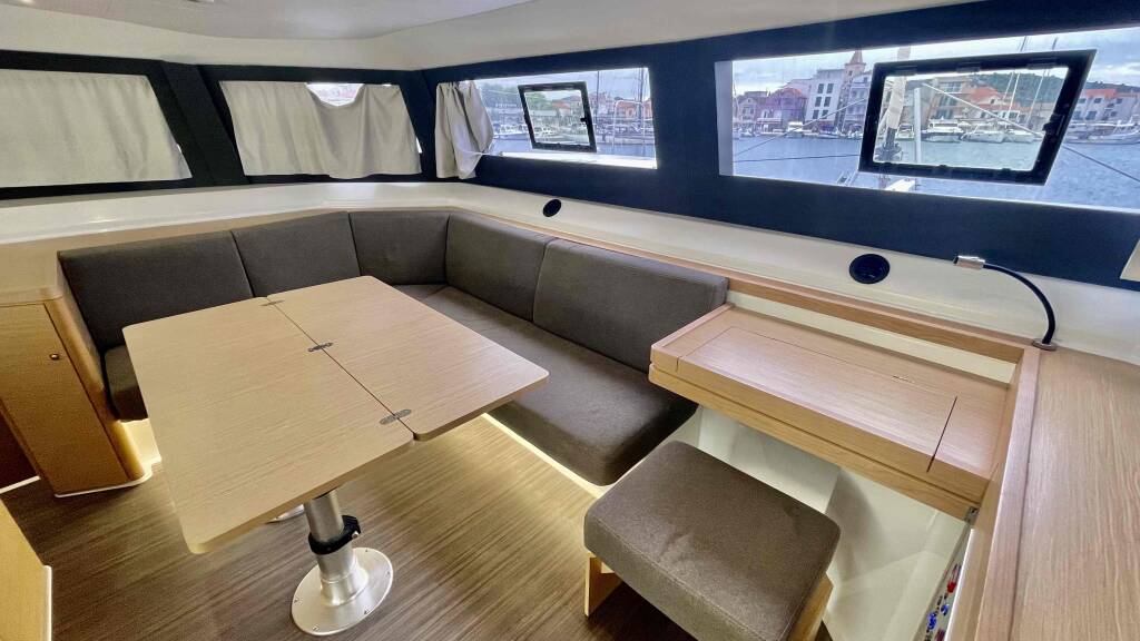 Katamaran Dufour 48 Catamaran Nirvana