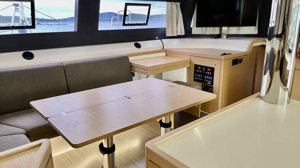 Katamaran Dufour 48 Catamaran Nirvana