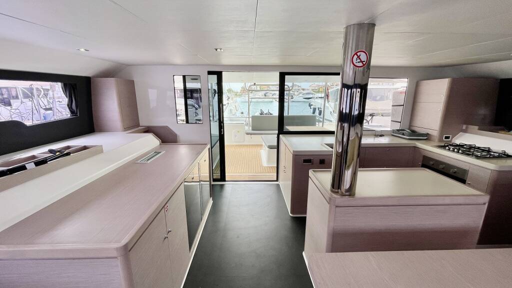Katamaran Dufour 48 Catamaran Mojito