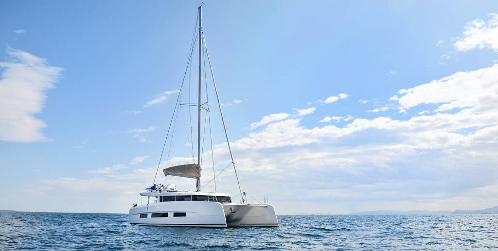 Katamaran Dufour 48 Catamaran Hawaii 5-0