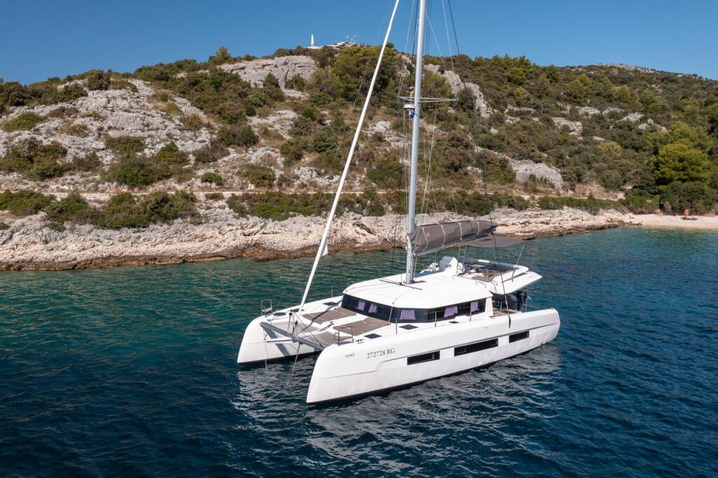 Katamaran Dufour 48 Catamaran Clo