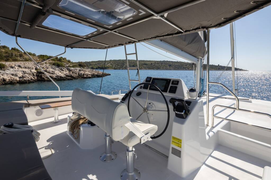 Katamaran Dufour 48 Catamaran Clo