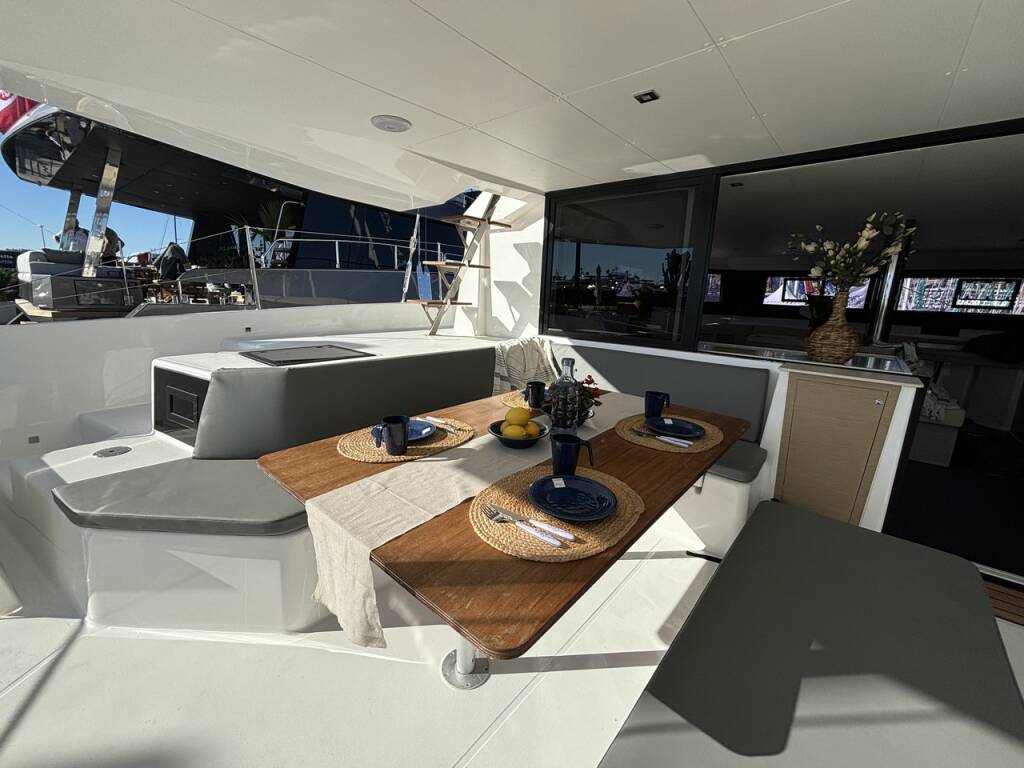Katamaran Dufour 48 Catamaran Siente El Mar